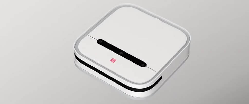 робот-полотер в прочном корпусе