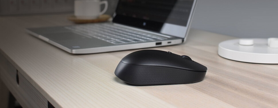 синхронизировать можно через Bluetooth-соединение или подключение USB